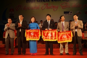 Hội liên hiệp VHNT Hà Tĩnh tổ chức Hội nghị kiểm điểm theo Nghị quyết TW 4 ( khoá XI)