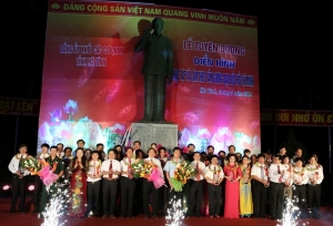 Lễ tuyên dương các tập thể cá nhân điển hình học tập và làm theo gương Bác