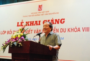 Khai giảng lớp Bồi dưỡng viết văn Nguyễn Du khóa VIII năm 2014