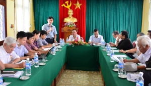 Hội liên hiệp Văn học Nghệ thuật Hà Tĩnh tổ chức góp ý Văn kiện chính trị và giới thiệu nhân sự tham gia Ban lãnh đạo Hội khóa IX.