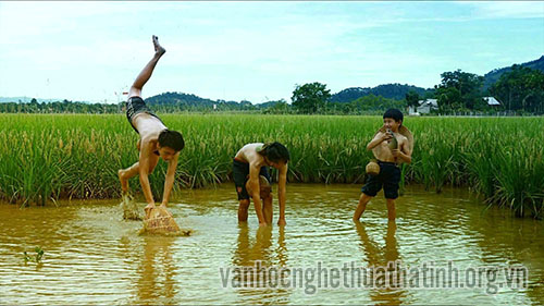 Chùm thơ của các tác giả Hoàng Văn Sỹ, Hoàng Thạch