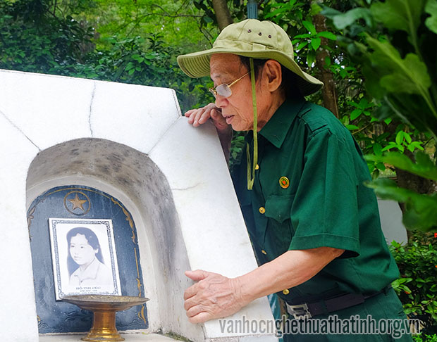 Thơ chọn - Lời Bình: Cúc ơi!