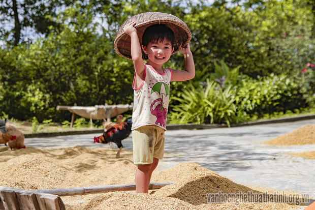 Thơ thiếu nhi chọn lời bình: Mỗi người một việc