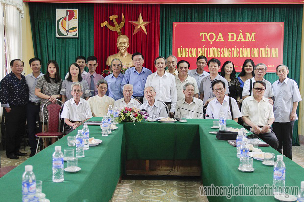  Tọa đàm nâng cao chất lượng sáng tác dành cho thiếu nhi 