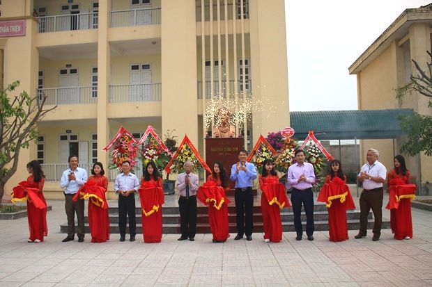 Lễ khánh thành tượng đồng Giáo sư Nguyễn Đổng Chi