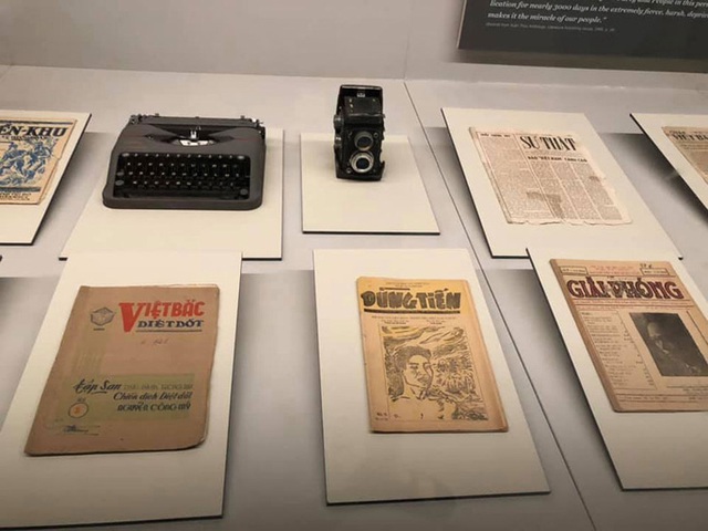 Hình ảnh bản gốc những tờ báo đầu tiên của Báo chí Việt Nam