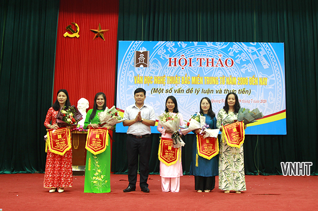 Hội thảo Văn học nghệ thuật Bắc miền Trung từ năm 2000 đến nay