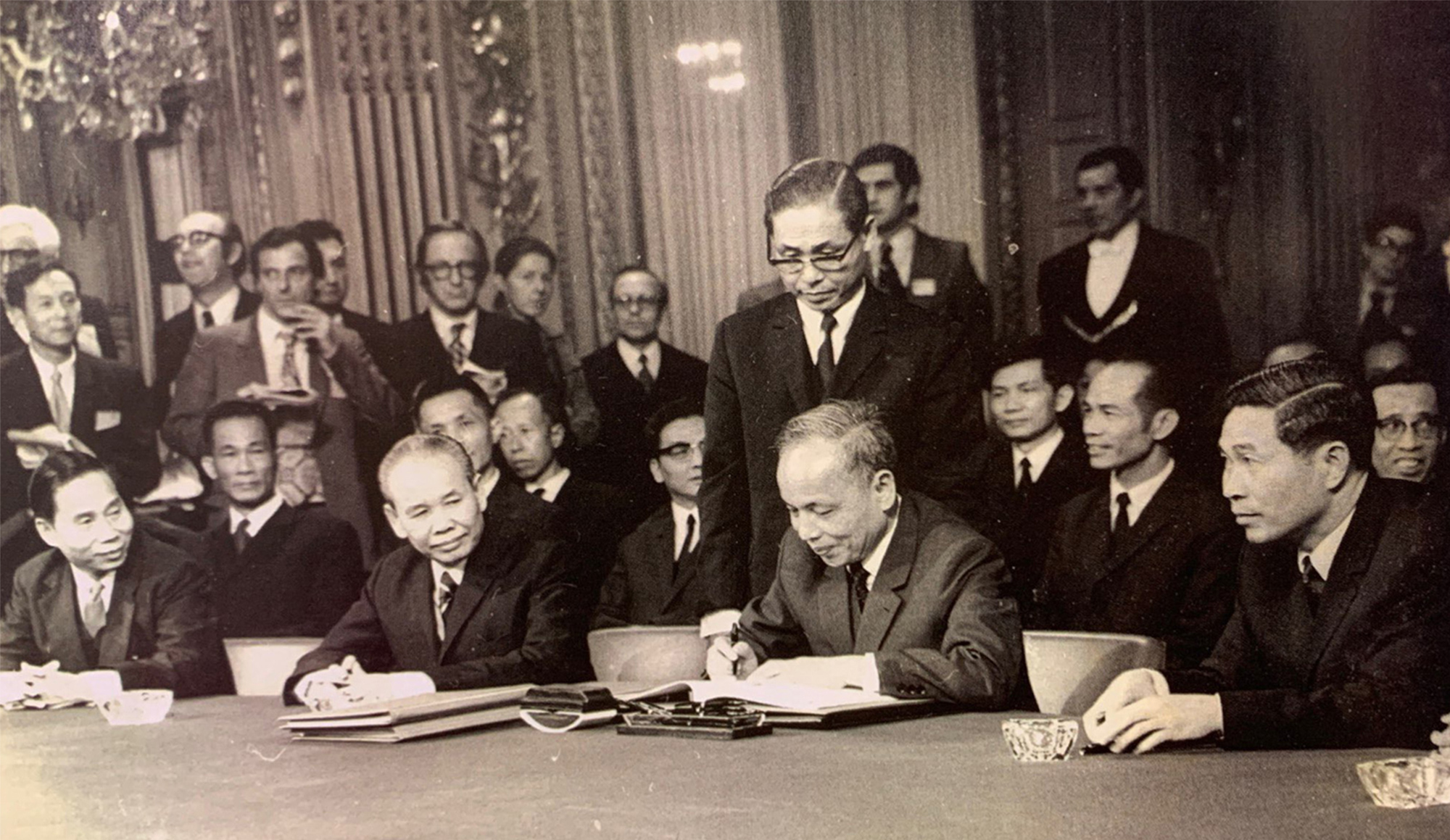 Hiệp định Paris về Việt Nam năm 1973 đỉnh cao của ngoại giao Việt Nam thời đại Hồ Chí Minh
