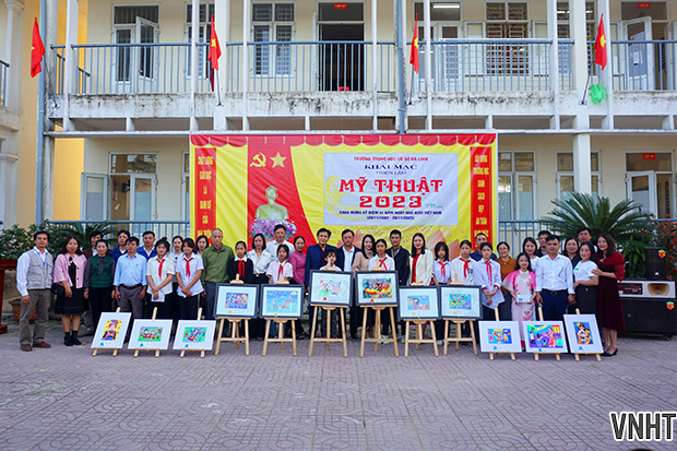Trường THCS Hà Linh khai mạc triển lãm Mỹ thuật 2023