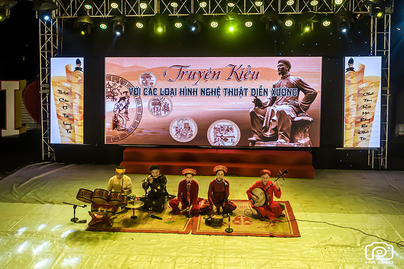 Ngày xuân nghĩ về diễn dịch nghệ thuật quanh Truyện Kiều