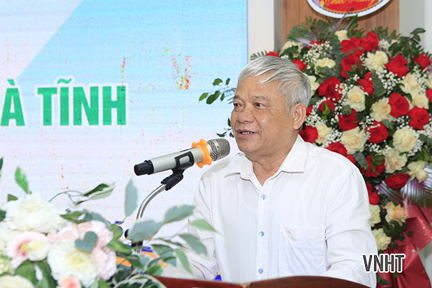 Nghệ thuật, con người và kỷ nguyên mới