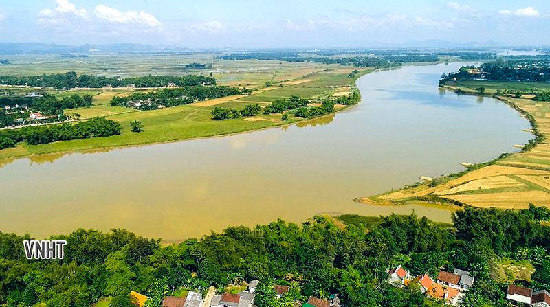 Trang thơ các tác giả trên Tạp chí Hồng Lĩnh số 225 (phần 2)