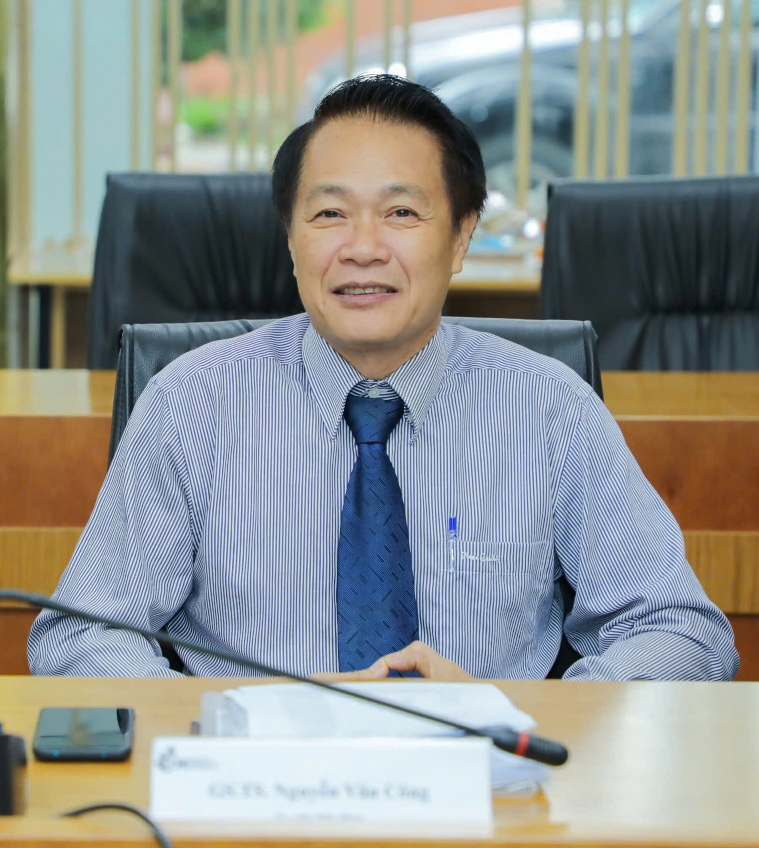 GS. Nguyễn Văn Công, niềm tự hào của Trường THPT Phan Đình Phùng