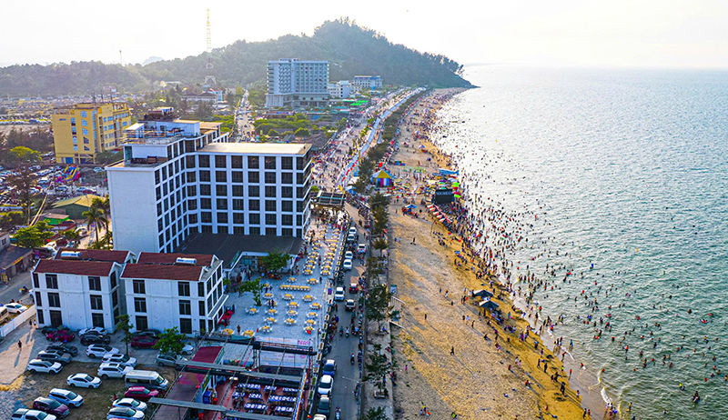 Từ xây dựng Đảng, Chính quyền đến phát triển du lịch bền vững xã Thiên Cầm