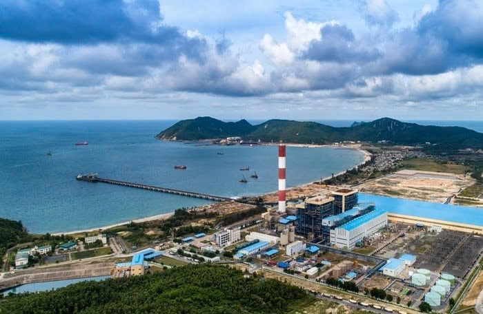 Vũng Áng qua thiên họa lại sáng bừng ngày xuân