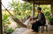 Thơ thiếu nhi chọn lời bình: Thương bà