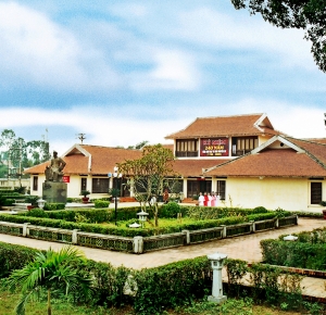 Nhà tưởng niệm Nguyễn Du